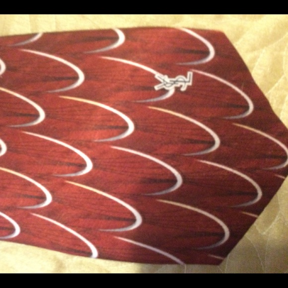 🎁New Yves Sant laveent Paris tie - Picture 1 of 4